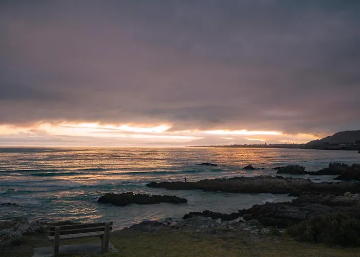 Hermanus Family Getaway - Near The Beach
