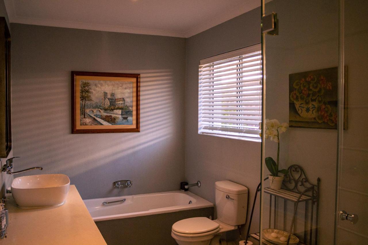 Apartment Family Getaway - Near The *