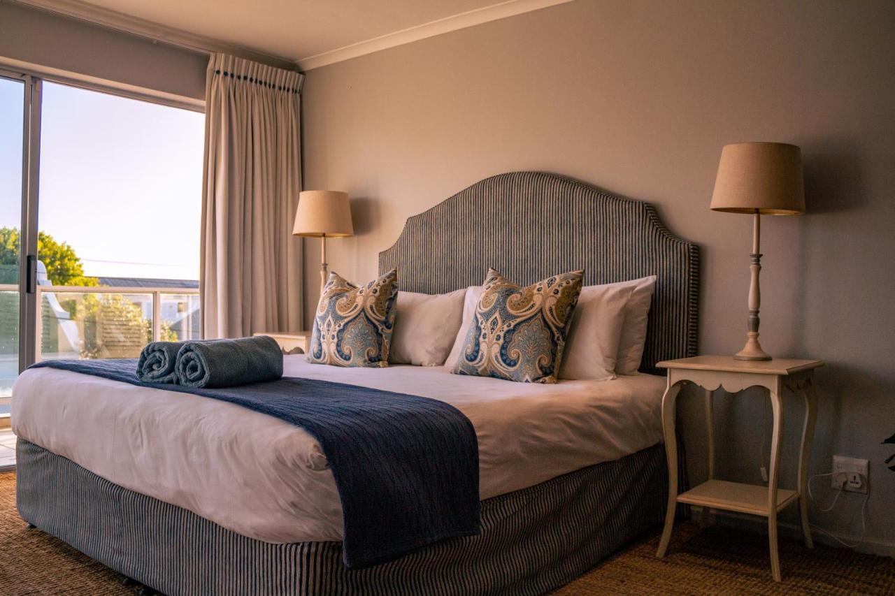 Apartment Family Getaway - Near The